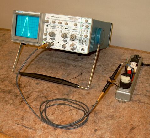 AC outlet to oscilloscope