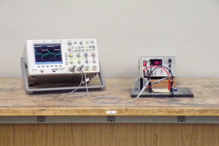 LR circuit to oscilloscope