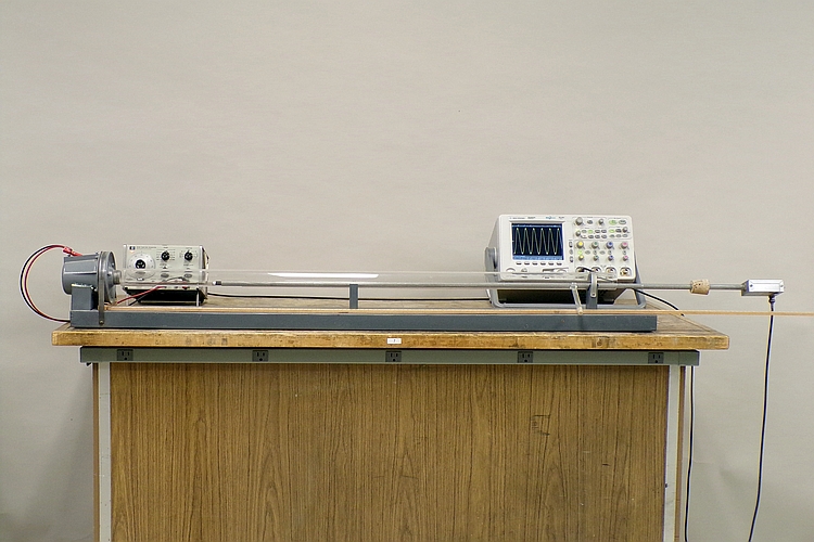 Standing sound waves to oscilloscope